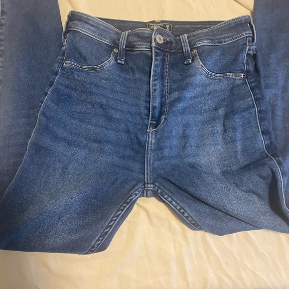Simone high rise jean leggings, Abercrombie and Fitch, size 26. - Picture 3 of 5
